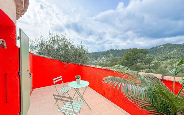 Maison à vendre    4 pièces •  Blausasc