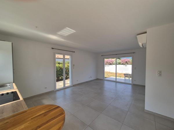 Maison récente de 63m2 avec terrain de 399m2 à Ghisonaccia