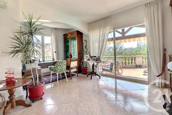 Maison à vendre  5 pièces - 150 m2 ST RAPHAEL - 83