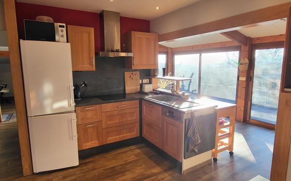 Maison à vendre    9 pièces •  Joyeuse