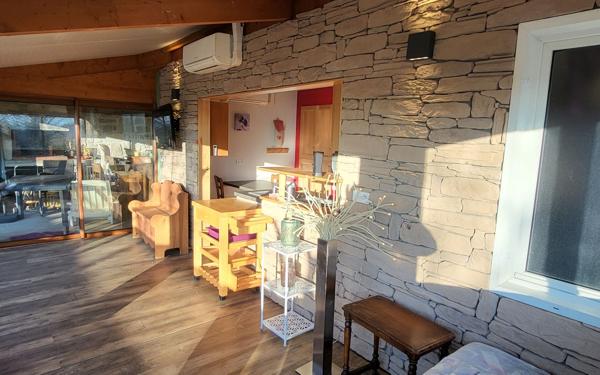 Maison à vendre    9 pièces •  Joyeuse