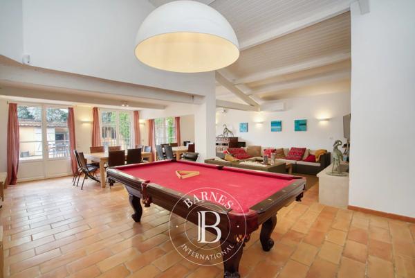 Cogolin, Maison 6 Chambres -  210 m² à vendre