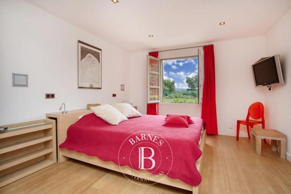Cogolin, Maison 6 Chambres -  210 m² à vendre