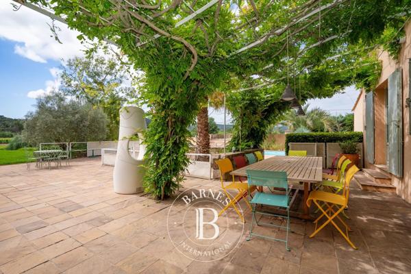 Cogolin, Maison 6 Chambres -  210 m² à vendre