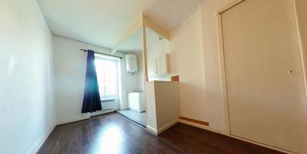 STUDIO A LOUER - VILLEURBANNE Espace-Central 29.3 m 2 540 € charges comprises par mois