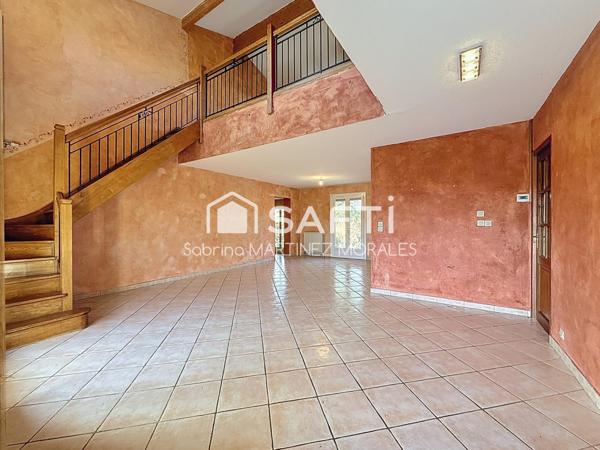 Maison familiale 160 m2 avec piscine et garage