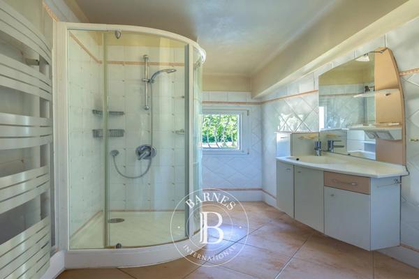 Aix-en-Provence, Maison 8 Chambres -  389 m² à vendre
