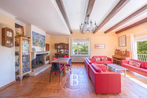 Aix-en-Provence, Maison 8 Chambres -  389 m² à vendre