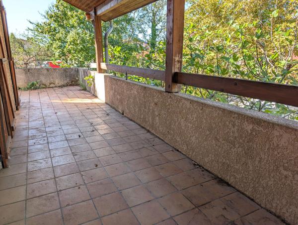 SAINT PRIEST LA FOUILLOUSE : MAISON DE 100 M² SUR TERRAIN DE 1023 M²