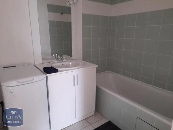 Appartement à louer 2 pièces 40.69m² Carcassonne (11000)