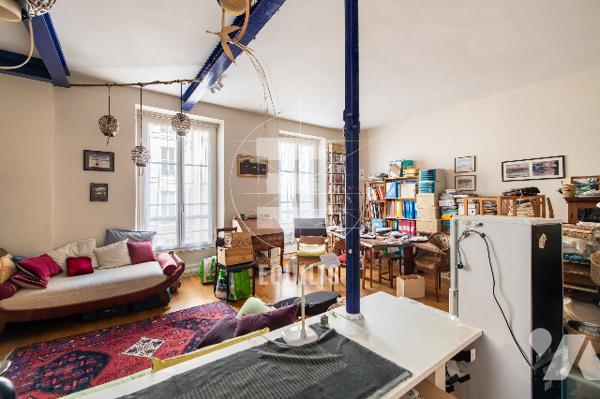 Appartement à rénover Place Saint-Michel