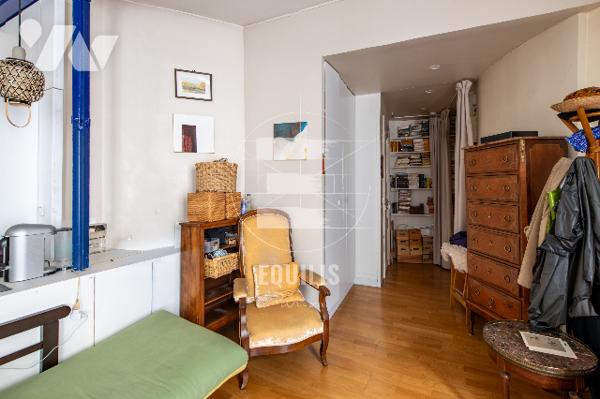 Appartement à rénover Place Saint-Michel