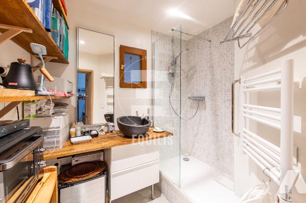 Appartement à rénover Place Saint-Michel