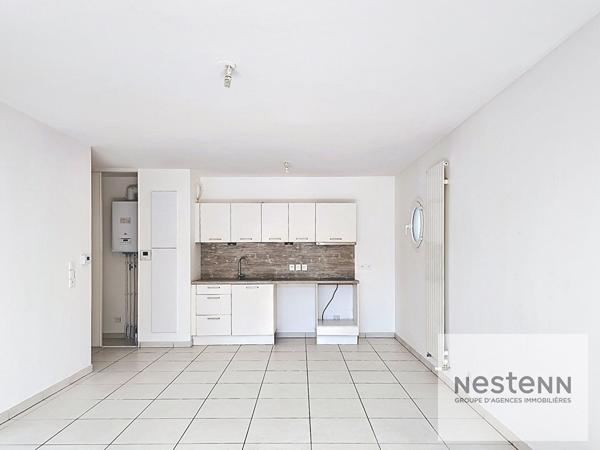 PORT FREJUS 2 T3 GARAGE CAVE