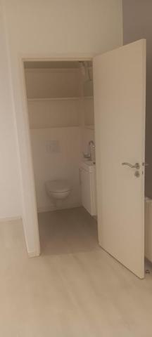 Rodez (Boulevard Laromiguière), Local commercial 34 m² environ, proche commerces et services