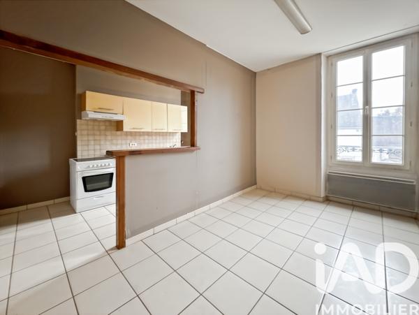 Immeuble à vendre 158 m² Montholon