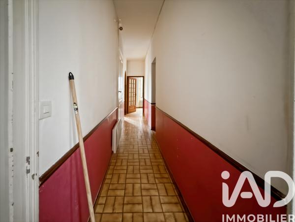 Immeuble à vendre 158 m² Montholon