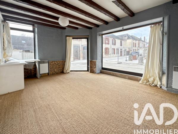 Immeuble à vendre 158 m² Montholon