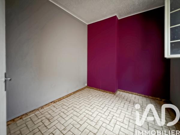 Immeuble à vendre 158 m² Montholon