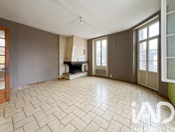 Immeuble à vendre 158 m² Montholon