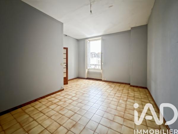 Immeuble à vendre 158 m² Montholon