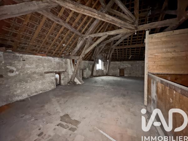 Immeuble à vendre 158 m² Montholon