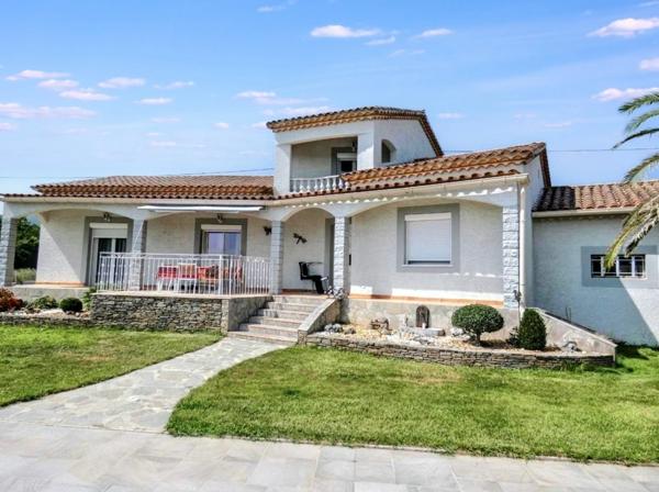 Villa sans vis vis Ganges 34190