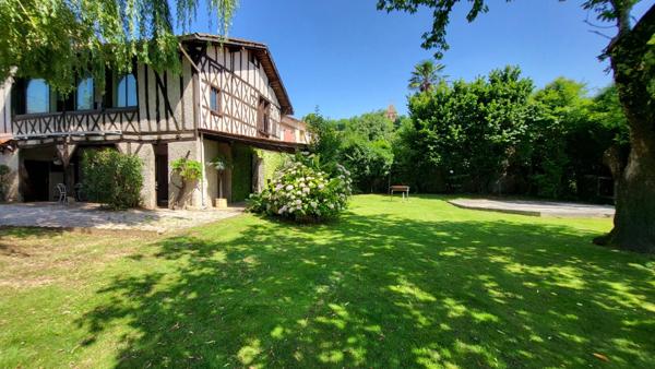 Exclusivité : Charmante maison en colombage à Saint-Gaudens – Un véritable havre d’authenticité !