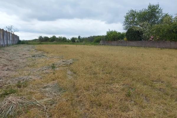 Terrain à batir, proche bourg, commerces, transports et bords de Sèvre