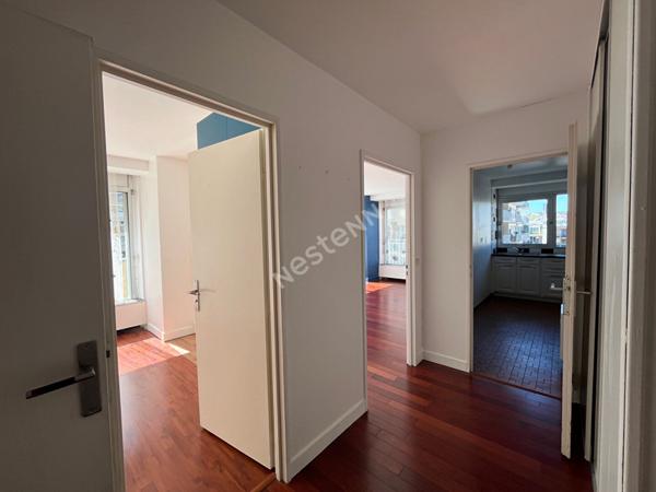 Puteaux : Puteaux Appartement 3 pièces lumineux de 61m² avec Balcon, cave et Parking