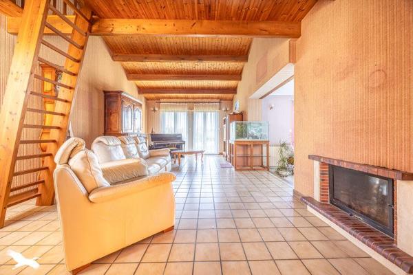 Maison à vendre |  Surgères |  7 pièces | 176 m²