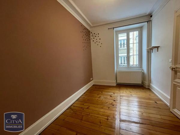 Appartement à louer 4 pièces 85.84m² Belfort (90000)