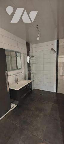 Besançon, Chaprais T5 de 100 m² dans immeuble sécurisé.