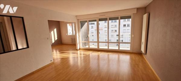 Besançon, Chaprais T5 de 100 m² dans immeuble sécurisé.