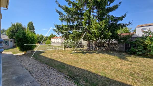 Tonnay-Charente (17430) Maison à rénover 186m2 6 pièces