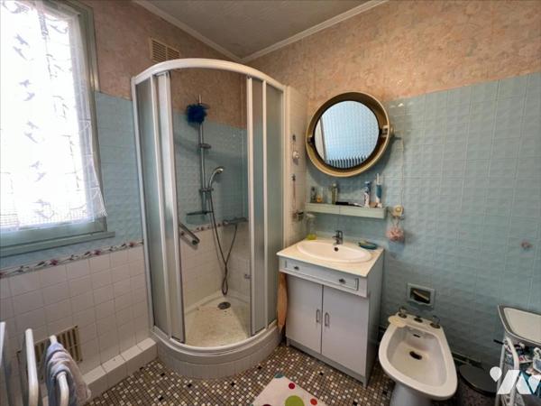 Maison 3 chambres avec  garage et carport située au MANS