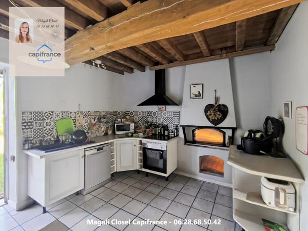 Bel ensemble immobilier de caractère sur près de 3 hectares. Maison, dépendances et Boxs à chevaux