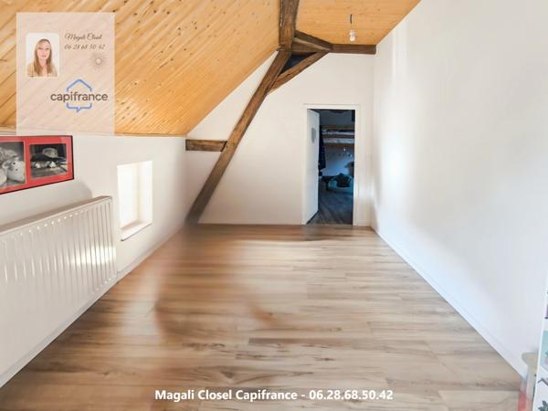 Bel ensemble immobilier de caractère sur près de 3 hectares. Maison, dépendances et Boxs à chevaux