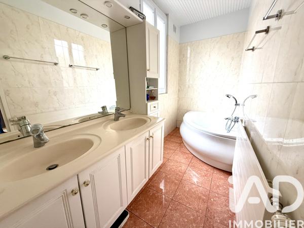 Maison à vendre 9 pièces 240 m² Igny