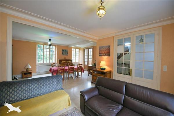 Maison à vendre |  Descartes |  8 pièces | 196 m²