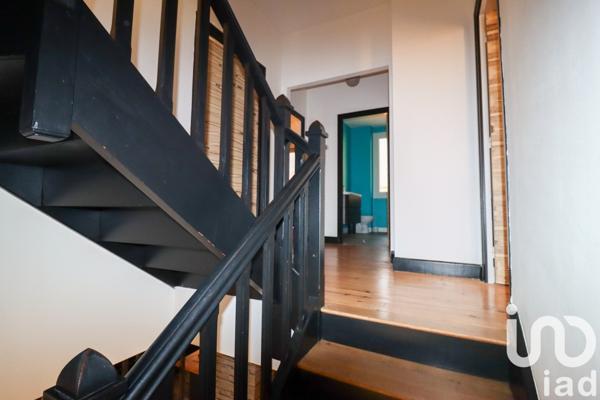 Maison traditionnelle 7 pièces de 152 m² à Lanobre (15270)