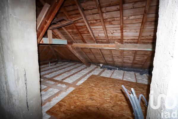 Maison traditionnelle 7 pièces de 152 m² à Lanobre (15270)