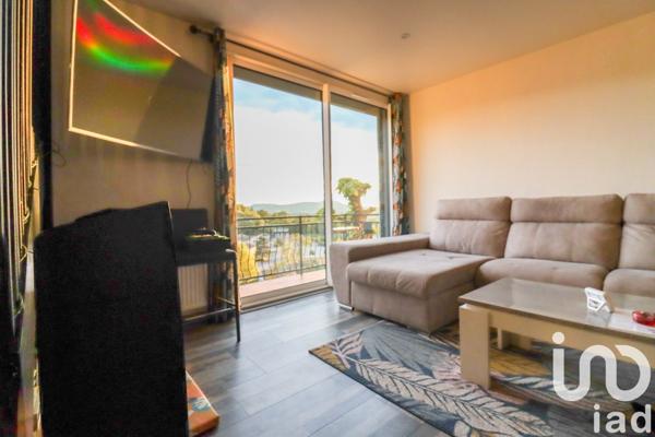 Maison traditionnelle 7 pièces de 152 m² à Lanobre (15270)