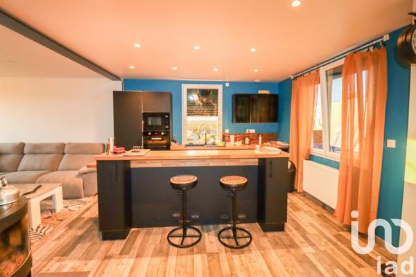 Maison traditionnelle 7 pièces de 152 m² à Lanobre (15270)