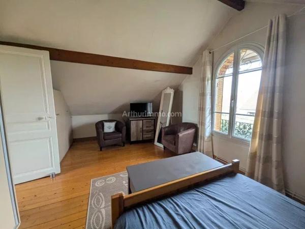 Vente                                                      Maison
                        
                     5 pièces                      77 m2                     à Champs-sur-Marne