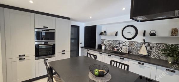 Prigonrieux Maison de 190 m² avec piscine, 5 chambres et terrain de 2 200 m²