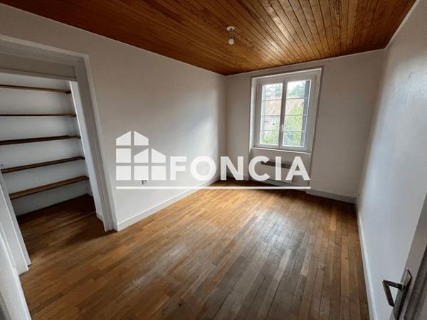 Location Appartement 3 pièces 38.1 m² - 18 AVENUE KENNEDY Baume Les Dames 25110