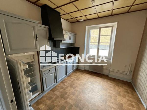 Location Appartement 3 pièces 38.1 m² - 18 AVENUE KENNEDY Baume Les Dames 25110
