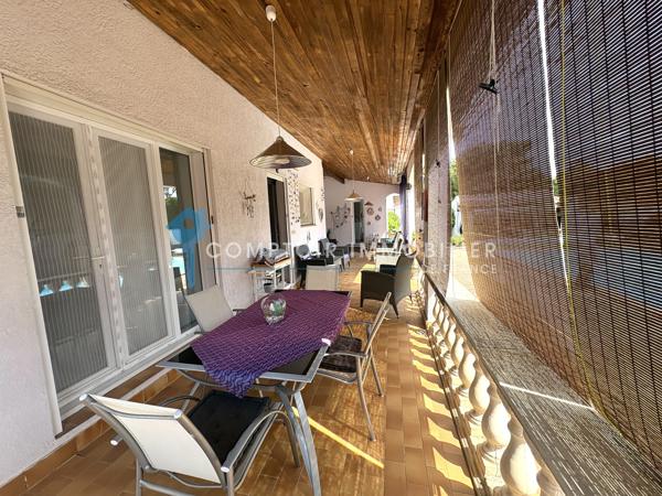 Maison
                                                                                                                                                                                                                                                                                                                        5 pièce(s)                                                                                                                                                                                                          3 chambre(s)                                                                                                                                                                                                          147  m²