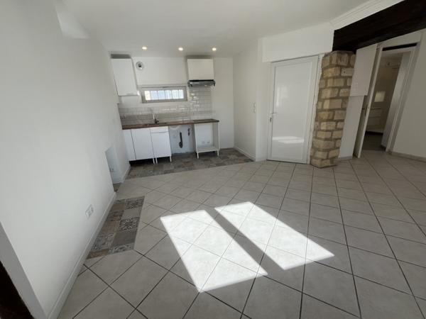 Appartement à louer 1 100 € CC Auvers-sur-Oise 3 p 61 m² DPE C